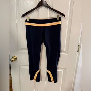 Lululemon Run Inspire Crop size 8